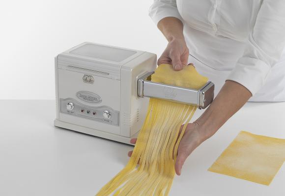 Máquina para Hacer Pasta Fresca con Recetas Frashta InnovaGoods – Grupo  Lampier